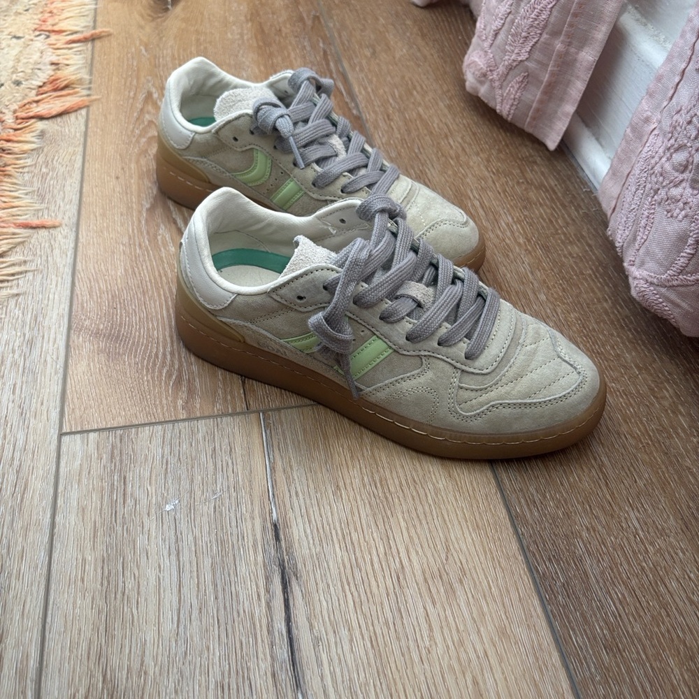 Coolway Goal Sneakers in Green Pistachio